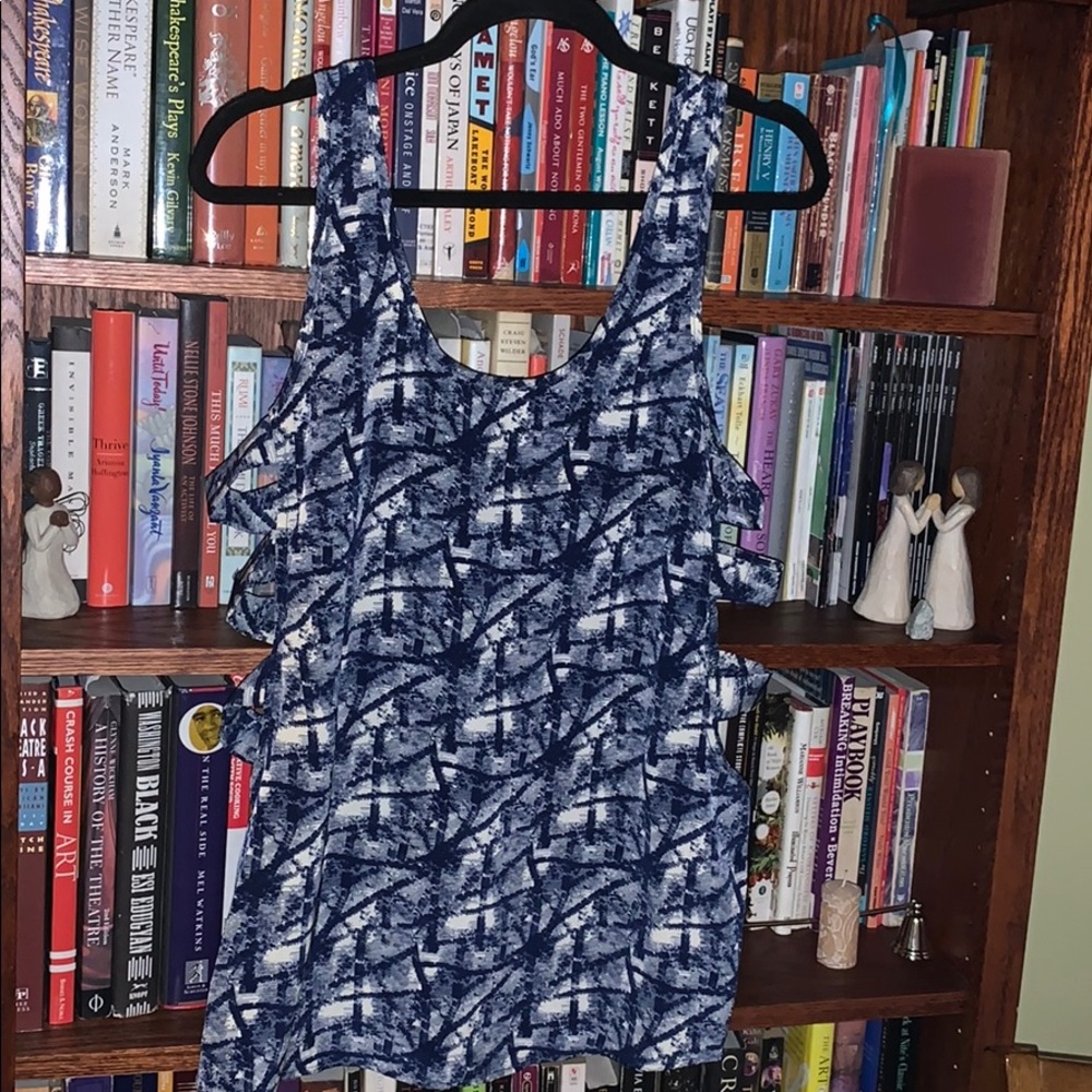Navy & Cream Graphic Tank w/Side Cut Outs - Picture 3 of 5
